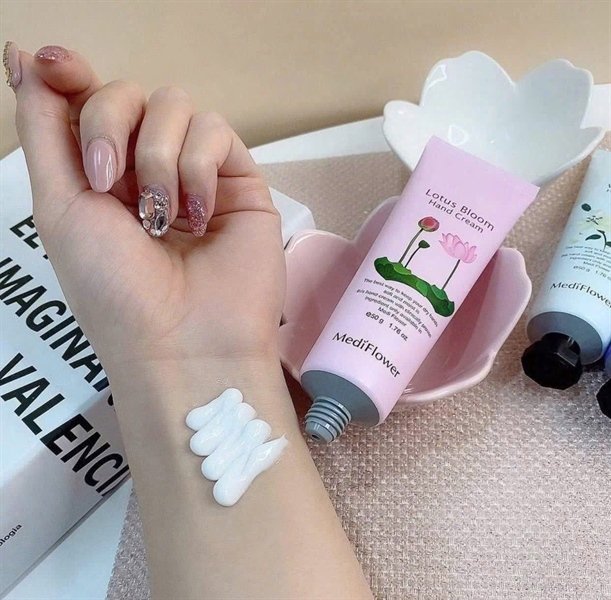 Set Kem Dưỡng Tay Mediflower - EXP 202806