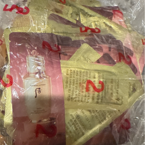 3c3acd7673ec42fd8684148ab432168b WHOO BICHUP - Tinh Chất Bichop Serum Sample - 1ml x 120 gói