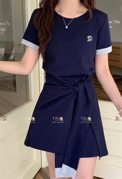 đầm xanh cột nơ