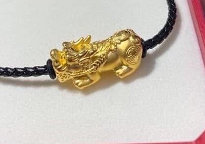 CHARM ÔNG TỲ HƯU