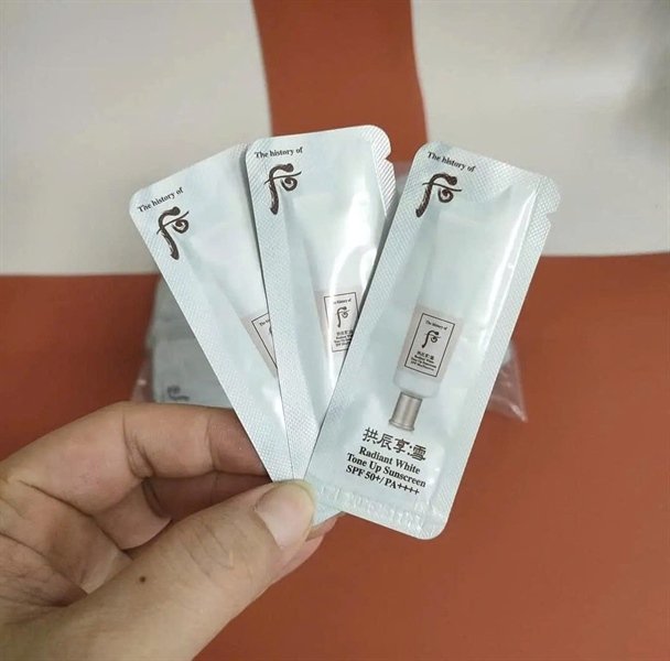WHOO - Sample KCN Whoo Trắng Sample - 120 gói - EXP 202710