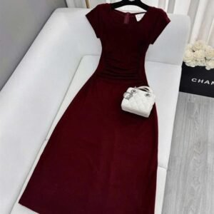 Đầm dáng ôm thun đỏ