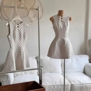 Đầm Chữ A Chấm Bi Nơ Size M