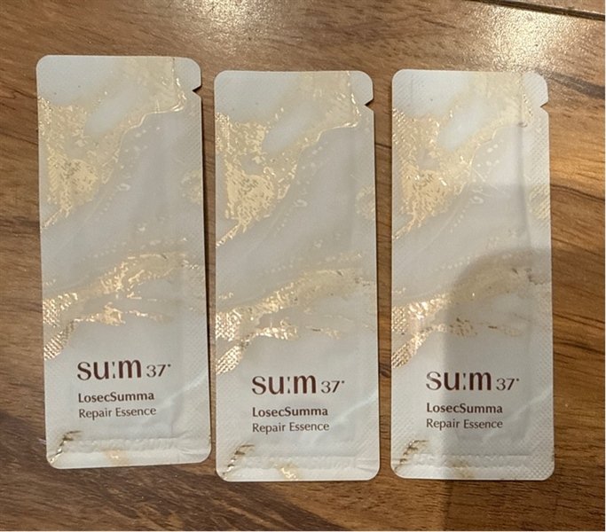 SUM37 - Sample Tinh Chất Vàng Sum Losec Summa Repair Essence - 60 gói x1ml - EXP 202808