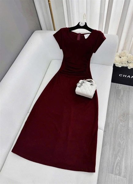 Đầm dáng ôm thun đỏ