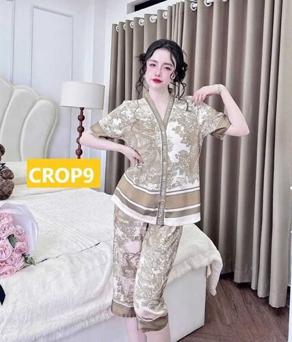 Crop 9 size S