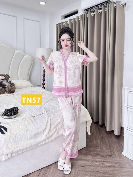TN57 size S (48kg - 55kg)